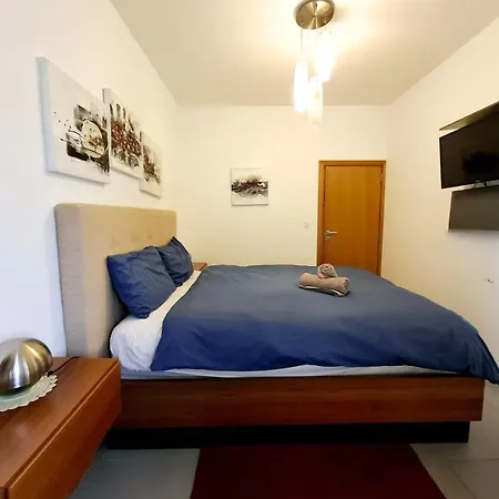 V86 - Sliema Balluta Old College Apt Exterior photo